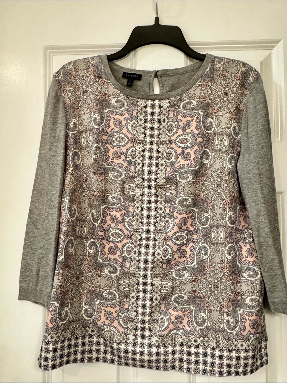 Talbots Gray and Pink Paisley Print 3/4 Sleeve Crewneck Top